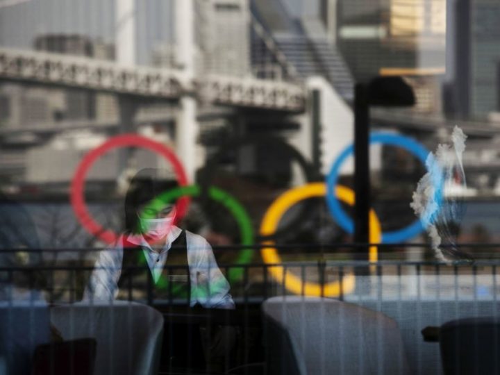 Tokyo 2020: a porte chiuse la cerimonia di accensione della torcia