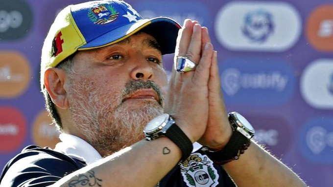 Coronavirus, Maradona tifa Italia: Riusciremo a superare questo momento