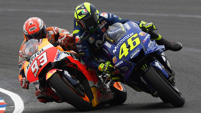 Marquez torna a parlare di Rossi: «Abbiamo il combattimento nel dna»