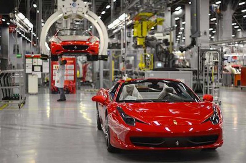 La Ferrari proroga la sospensione della produzione ma farà tamponi a tutti i dipendenti e familiari