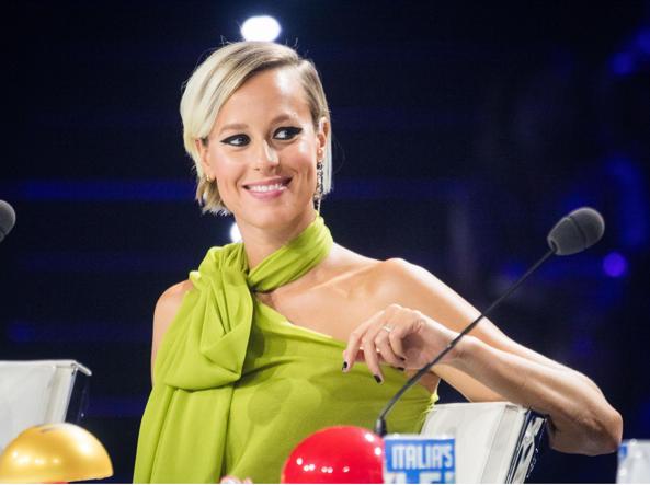 Federica Pellegrini raccoglie 66mila euro con un’asta dei suoi cimeli