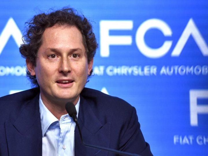 John Elkann conferma: «La fusione con Psa va avanti secondo i piani»