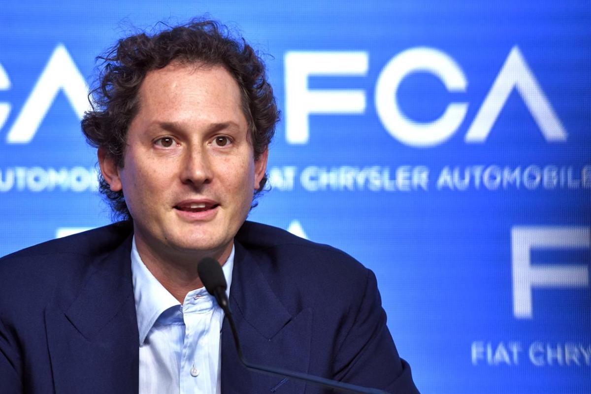 John Elkann conferma: «La fusione con Psa va avanti secondo i piani»