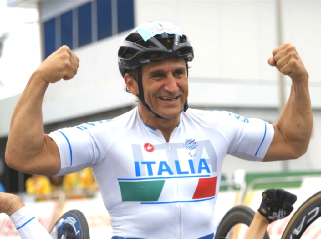 Iniziato il risveglio di Zanardi, ma servono giorni per valutare la situazione