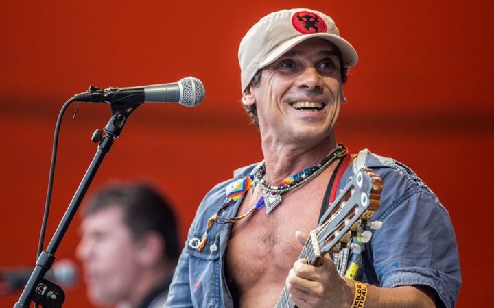 Manu Chao ad agosto celebra l’Italia con tre concerti speciali