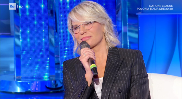 La De Filippi confessa: «Io, gelosa di Costanzo»