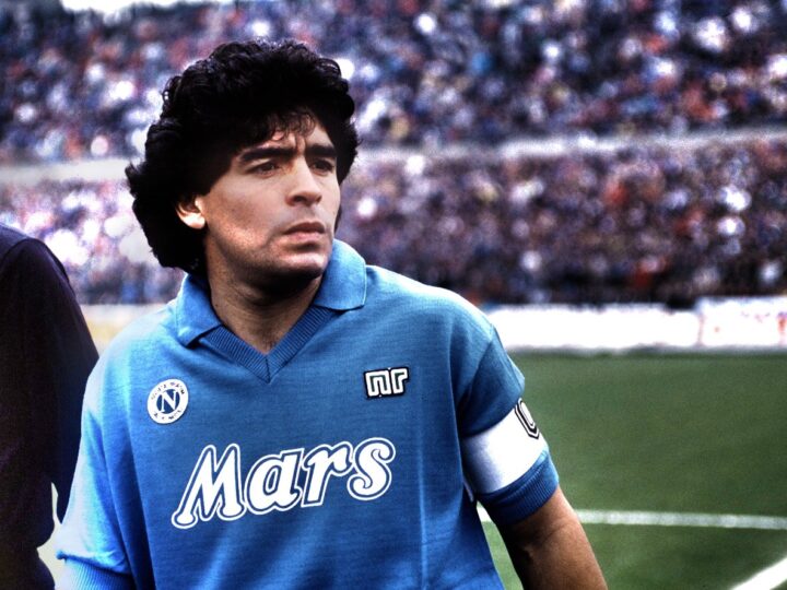 Maradona, 60 anni di genio in campo ed eccessi fuori