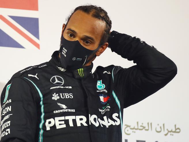 Hamilton positivo, non corre in Bahrain