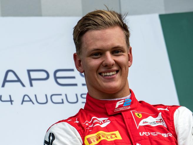 Mick Schumacher nel segno del padre: iridato di F2