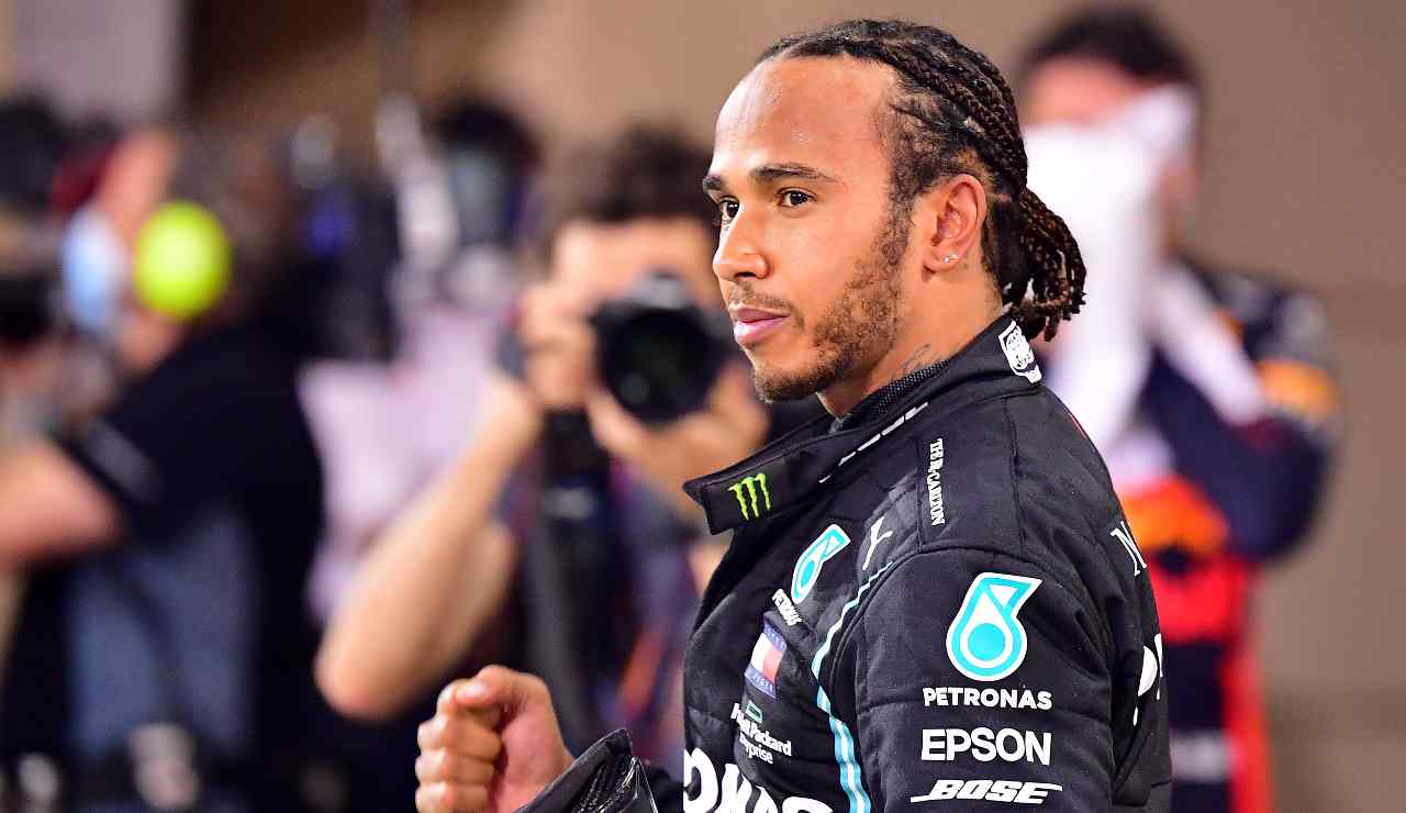 Hamilton senza contratto, braccio di ferro con la Mercedes