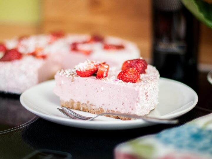 Torta fredda allo yogurt dal gusto leggero