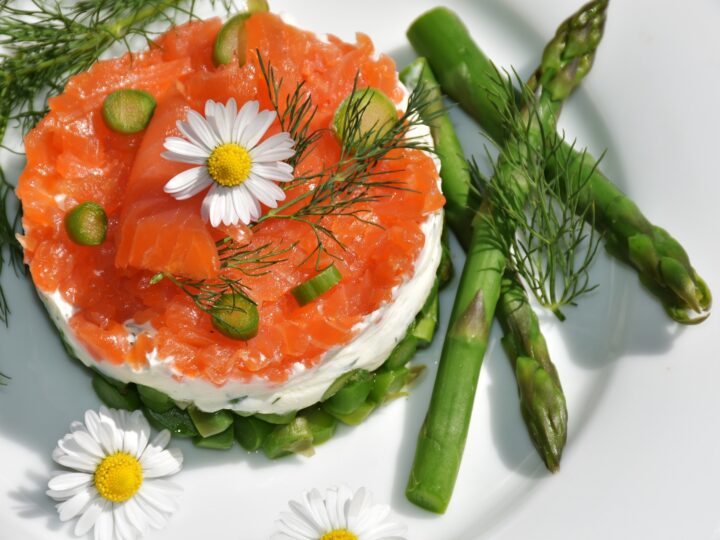 Mini cheesecake al salmone senza cottura