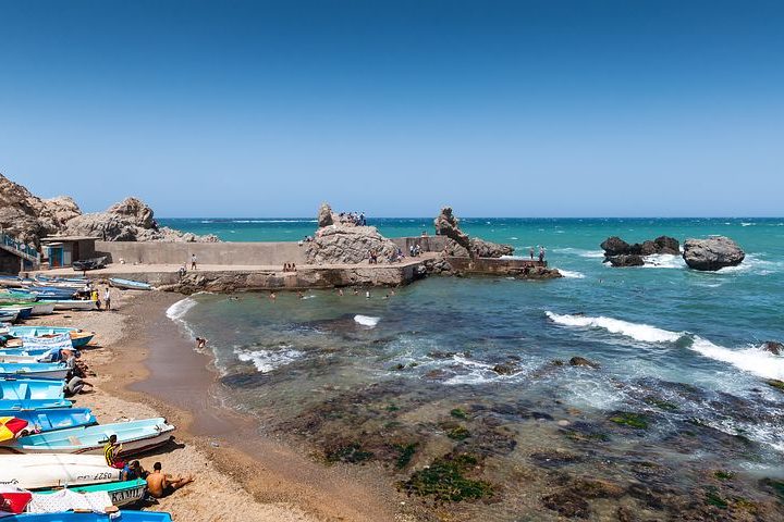 Algeria, bagnanti intossicati dopo un tuffo nel Mediterraneo