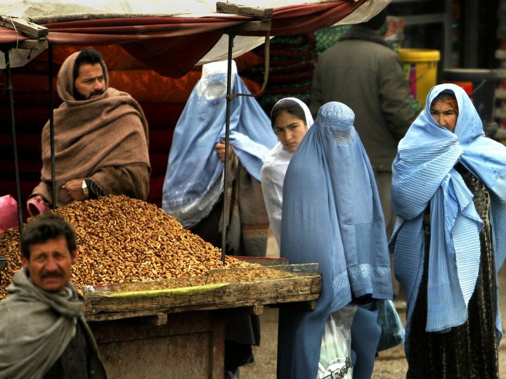 Vietato lo sport alle donne, proteste in Afghanistan