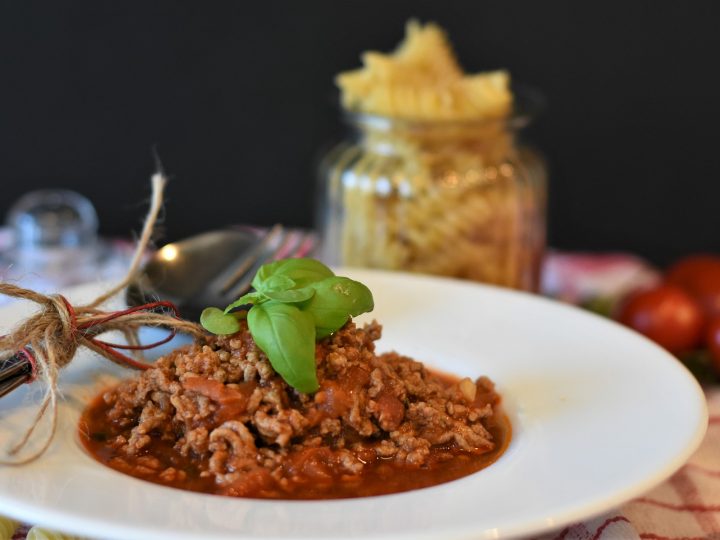 Gnocchi sardi al ragù di salsiccia