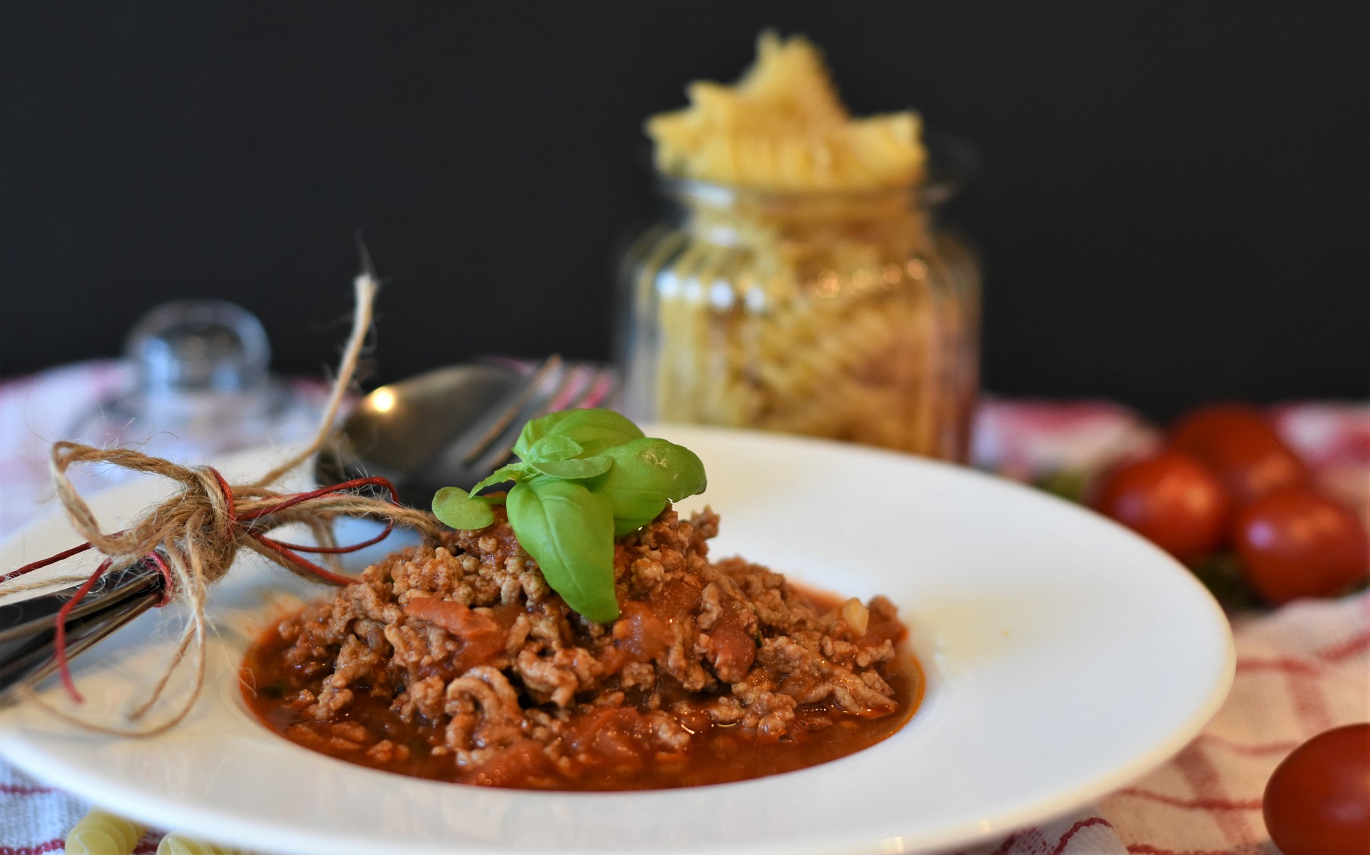 Gnocchi sardi al ragù di salsiccia