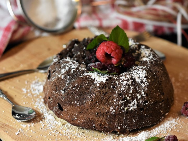 Torta all’acqua al cioccolato fondente 