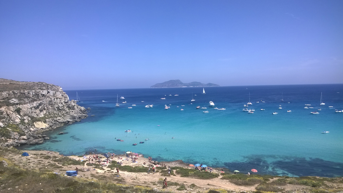 Cala Rossa, la spiaggia più bella di Favignana in Sicilia