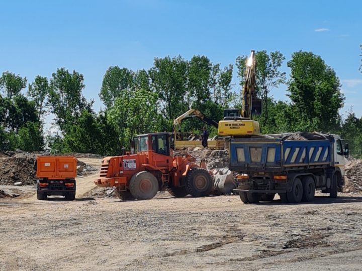 Noleggio cassoni, scavi e demolizioni: Pitagora la risposta