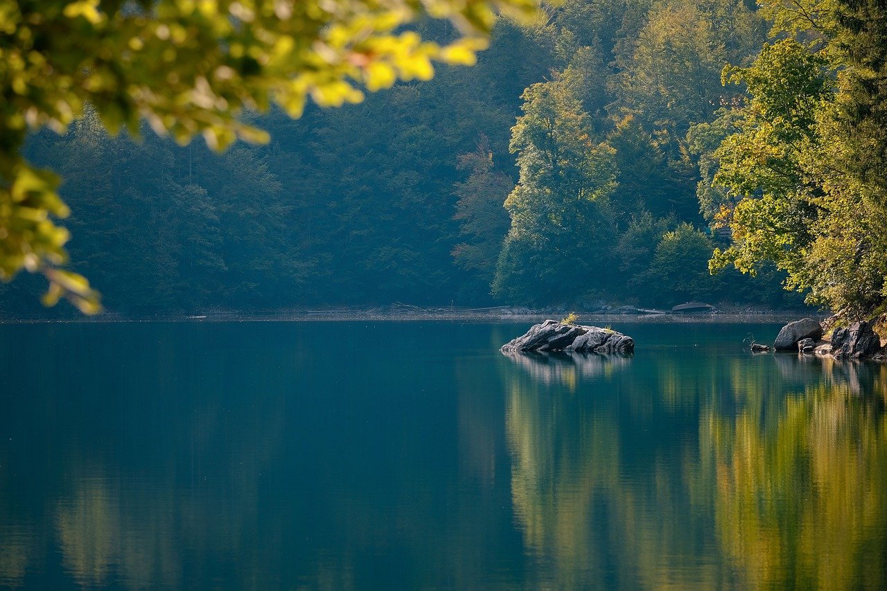 Lago del Segrino, cosa fare e come visitarlo