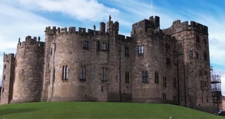 Alnwick Castle: tra storia medievale e magia cinematografica