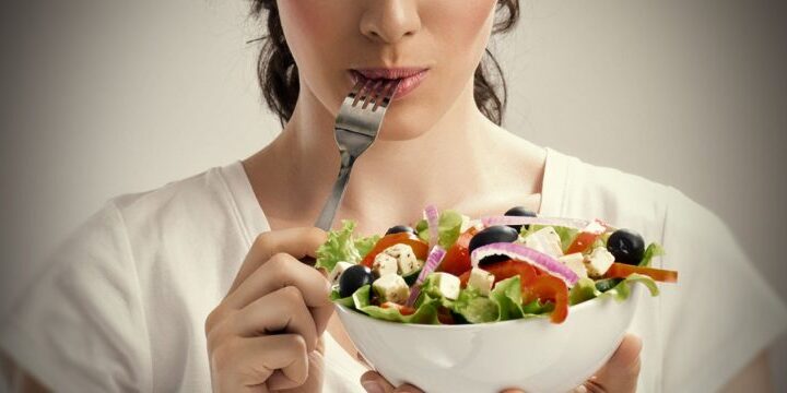 Uno stile di vita sano con l’alimentazione corretta