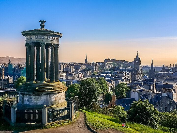 Edimburgo: la città che racconta storie tra collina e mare