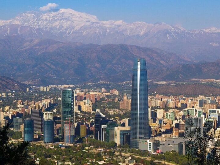 Santiago del Cile, tra Ande e valli: una capitale che sa sorprendere ad ogni passo