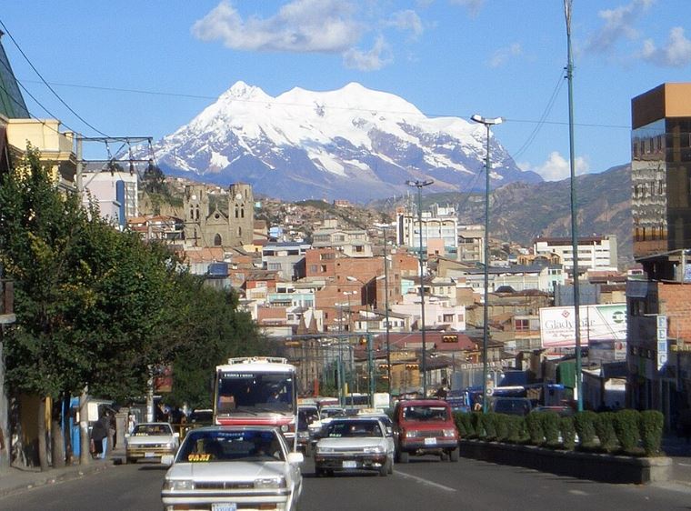 La Paz, Bolivia: un viaggio tra cielo, storia e meraviglia urbana