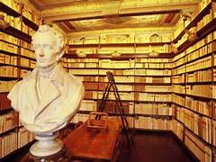 Casa Leopardi e gli affreschi recuperati