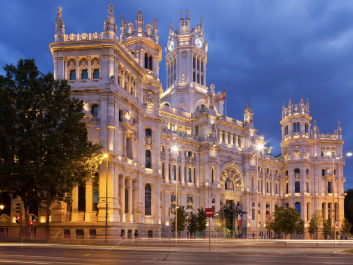 Madrid: la capitale che vive a ritmo di luce, arte e tapas
