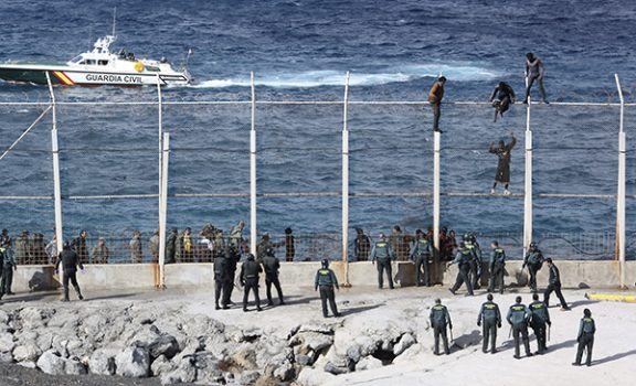 L’ondata migratoria marocchina a Ceuta